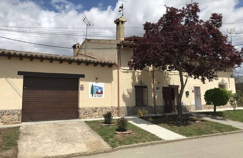 Mesones Cottage | Rural house ideal for families or groups of friends, with pool and barbecue