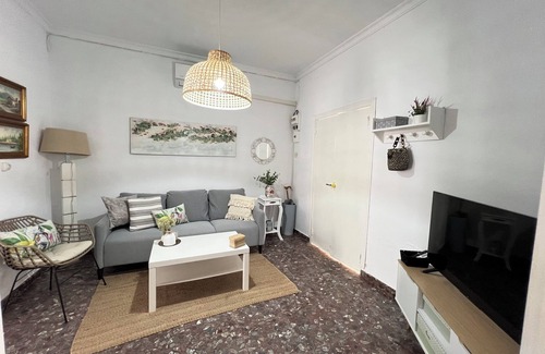 Trebujena House | Rural house in a quiet area. 20 minutes from the beach. Ideal for couples or families