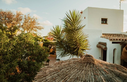 Los Canos de Meca Cottage | Rural house next to the natural park just 500 meters from the beach.