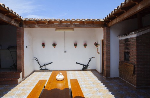 Rio Velez Cottage | Rural house with pool. Views of the sea and the mountains.