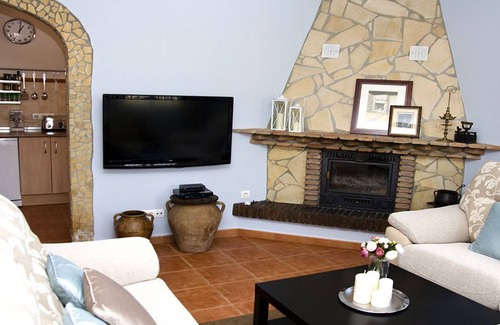 Competa Cottage | Rural house with private pool, barbecue, WIFI and beautiful views of the mountains