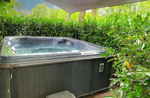 Municipality of Veendam House | Rural luxury near riding stables with jacuzzi