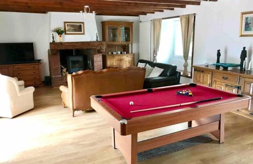 Feugeres House | Rural- PetFriendly- NearToNormandyCoast