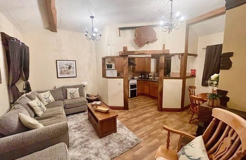 Usk House | RURAL stone barn with Log Burner, tranquil setting