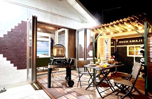 Kusumoto House | Rush Awaji Guppy - Seaside Holiday Home - Self Check-In Only