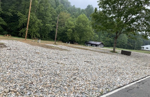 Rush RV Rental | Rush Creek Camp, Lot # 04
