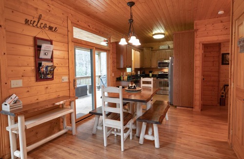 Topton Cabin | Rushing Creek Cabin - Secluded Mountain Cabin w/Outdoor Fire Pit