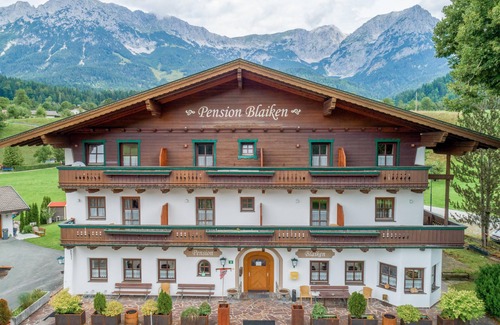 Scheffau am Wilden Kaiser House | Rustic Tyrolean guesthouse only 300m from the ski lift