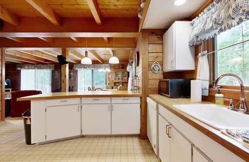 Bartlett Cabin | Rustic 2-story cabin near Saco River w/views & firepit