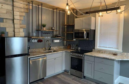 Harrisburg - Hershey Apartment | Rustic 2BR Loft with River Views