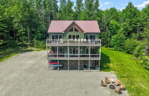 Pittsburg House | Rustic 3-Story Pittsburg Cabin with Lake and Mtn Views