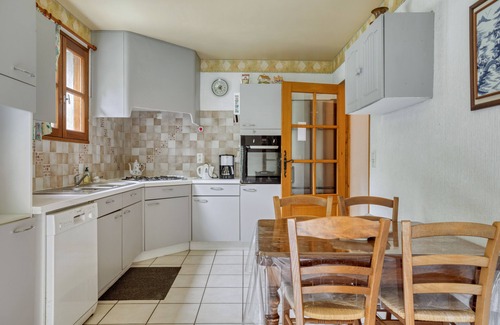 Saint-Pierre-des-Tripiers Villa | Rustic 4 star villa with private pool & breath taking views!