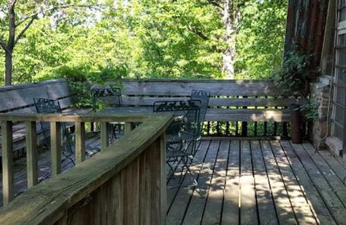Grubville House | Rustic A-Frame Cabin in the Lush Woodlands of Grubville, Missouri