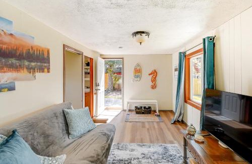Allyn-Grapeview House | Rustic Allyn Cabin Private Isl Community with Kayak