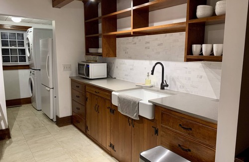Little Compton House | Rustic and family-friendly bow house, close to South Shore Beach