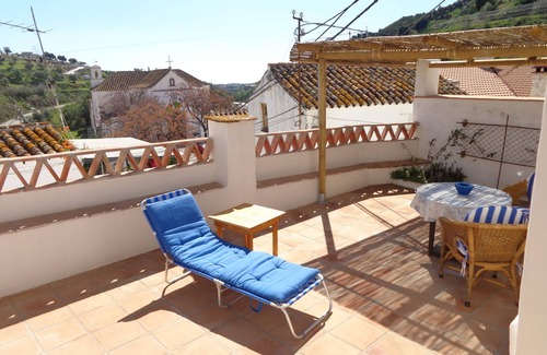 Cajiz House | Rustic apartment in the Andalusian village of Cajiz