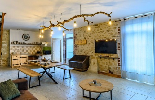 Vauxaillon House | Rustic barn in the countryside. Perfect for recharging your batteries!