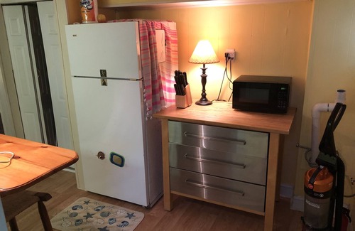 Cottage Line Apartment | Rustic BEACH FRONT Basement Apt, Pet Friendly Wi-Fi by RedAwning