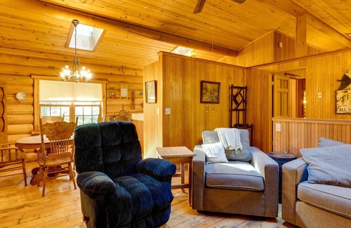 Greenbank Cabin | Rustic Cabin 4 Mi to South Whidbey State Park