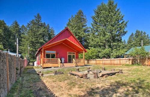 Packwood House | Rustic Cabin Near Mt Rainier Fire Pit and BBQ!