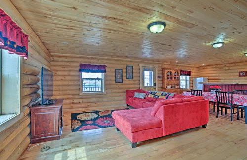Sterling House | Rustic Cabin Near Palisade State Park with Deck!