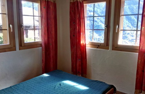 Grimentz Ski Chalet | Rustic chalet with tasteful furnishings. Fantastic view. 500m to the gondola.