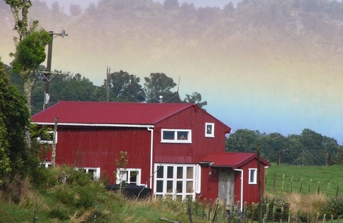 Raurimu House | Rustic charming converted barn, 10 minutes from Tongariro National Park