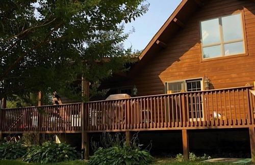 Lewisville Cabin | Rustic Chic Cabin In Southern Chester County PA