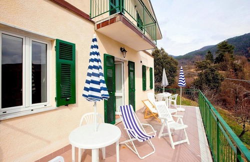 Sesta Godano Villa | Rustic Cottage Charm in Liguria