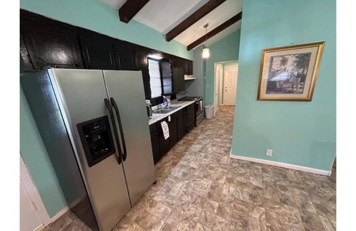 Quinlan House | Rustic Country Cabin with a Lake View! Easy Access to Lake Tawakoni
