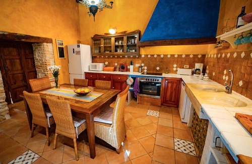 Sant Pere Molanta Villa | Rustic Vibes Villa w/private pool 12km to beach!