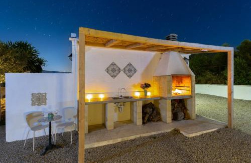 Ibi Villa | Rustic Escape by Fidalsa