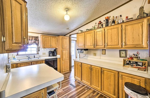 Sugar Grove House | Rustic Family Home + Acreage ~ 20 Mi Hocking Hills