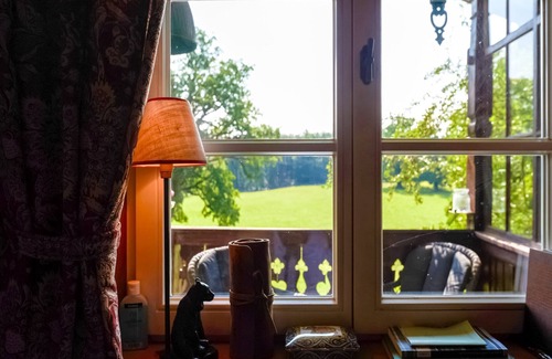 Pahl House | Rustic Farm Stay by Ammersee
