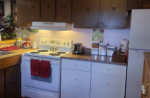 La Sal House | Rustic Get-Away Near The La Sal Mountains 35 Miles Southeast Of Moab, Utah.