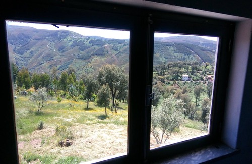 Gois House | Rustic house in a small village with amazing views
