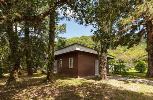 Armacao House | Rustic House in Armação Beach facing the river