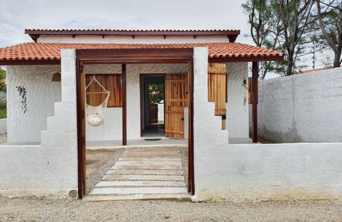 Aquiraz House | Rustic house in gated community with swimming pool