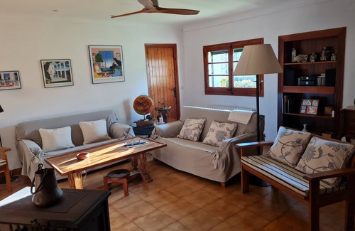 Llambilles Other | Rustic house surrounded by forests and crops, ideal for relaxing vacations.
