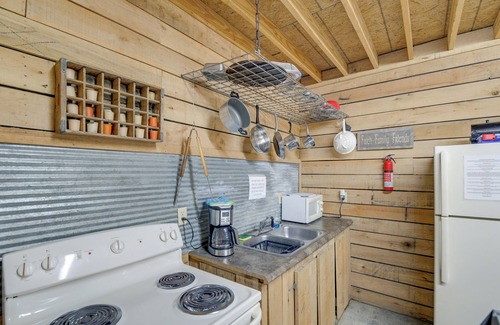 Winona Apartment | Rustic Huntsville Studio: ATV Authorized Route