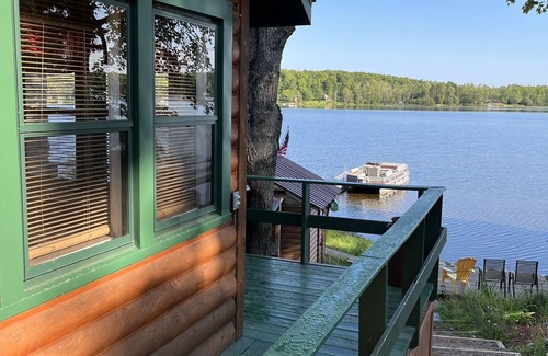 Iron River Cabin | RUSTIC LAKESIDE COTTAGE ON TRANQUIL SUNSET LAKE