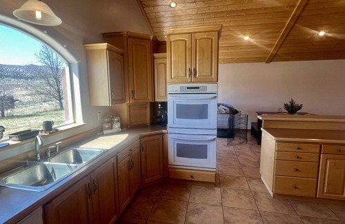 Lapoint Cabin | Rustic Log Cabin Retreat