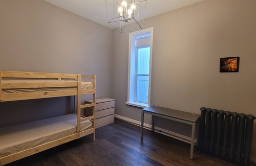 Brighton Apartment | Rustic-Meets-Modern 3BR Stay in Brighton | Walk to Shops & Parks
