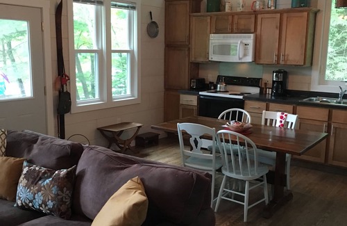 New Auburn Cabin | Rustic-Modern 1BR Lakeside Cottage for up to 5.