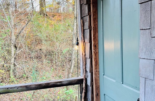 Fountain Run Cottage | Rustic Old Mill Tiny Home