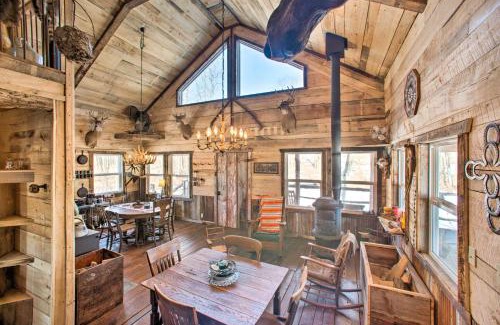 Putnam County House | Rustic Powersville Cabin Secluded Countryside!