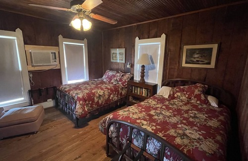 Mullin Other | Rustic Ranch House Perfect for Peaceful Getaways
