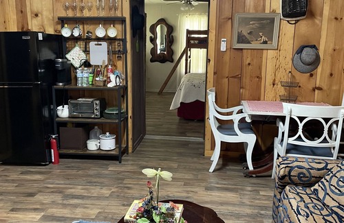 Rusk Cabin | Rustic ranch retreat with private saltwater pool! Pool closed Nov1-March 30