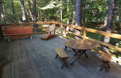 Freedom House | Rustic relaxation with modern conveniences!