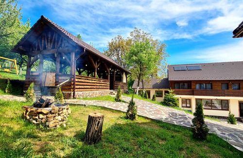 Margau House | Rustic Resort in APUSENI